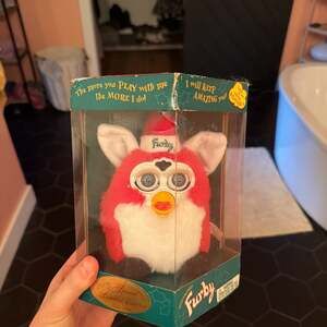 Vintage 1999 Furby Special Limited Edition Santa Clause Holiday Toy - NIB